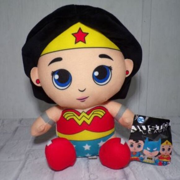 Toy Factory Wonder Woman Plush 10" DC Comics Justice League Tags Attached - Picture 1 of 4